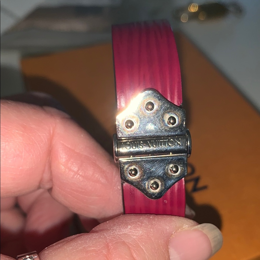 Louis Vuitton Pink Belt with Ornate Silver Buckle - Picture 1 of 10